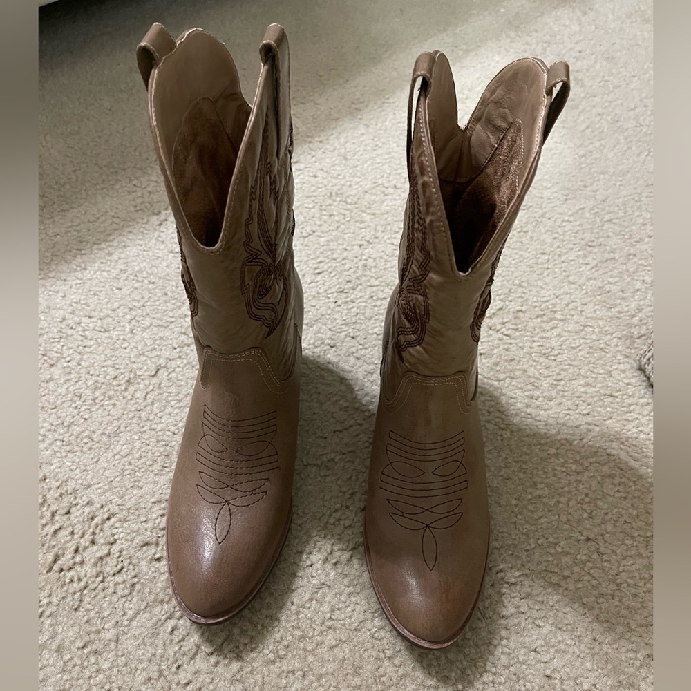 Brand new boots!